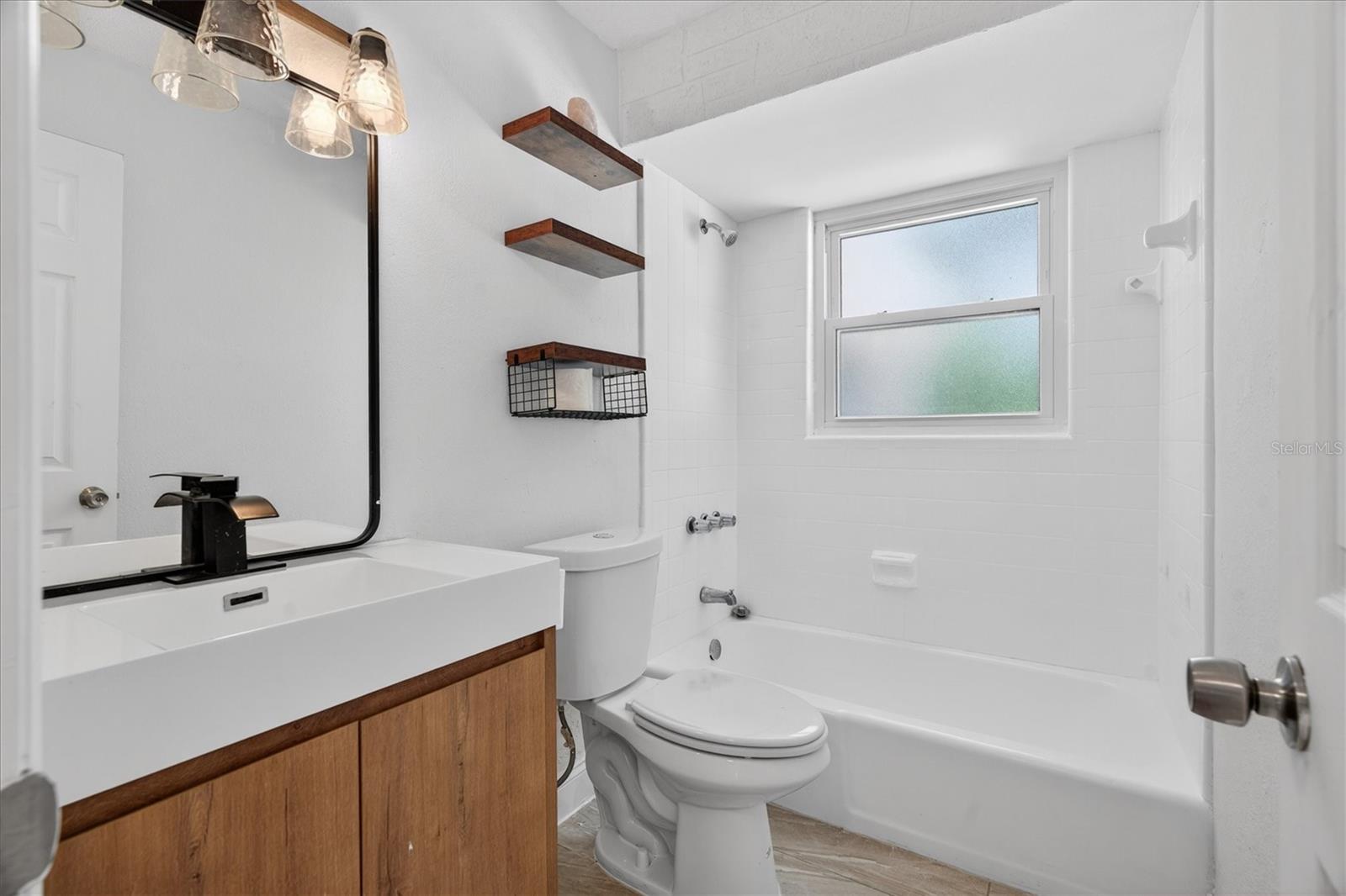 BEULAH MANOR - Residential