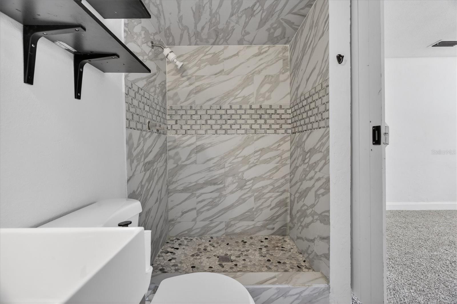 BEULAH MANOR - Residential