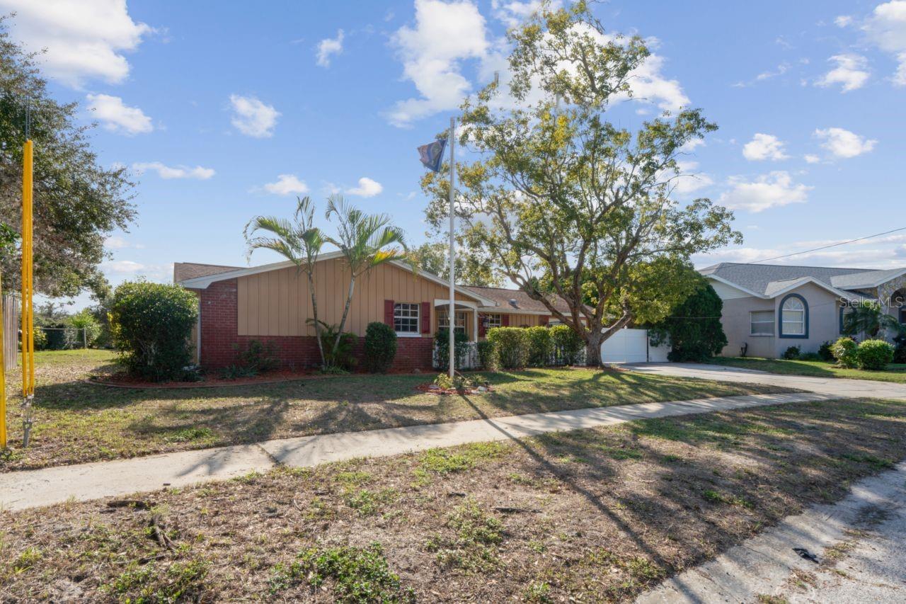 FOREST HILLS - Residential