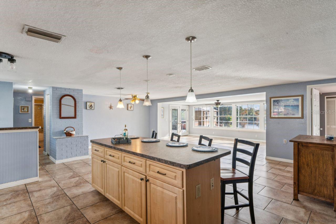 FOREST HILLS - Residential