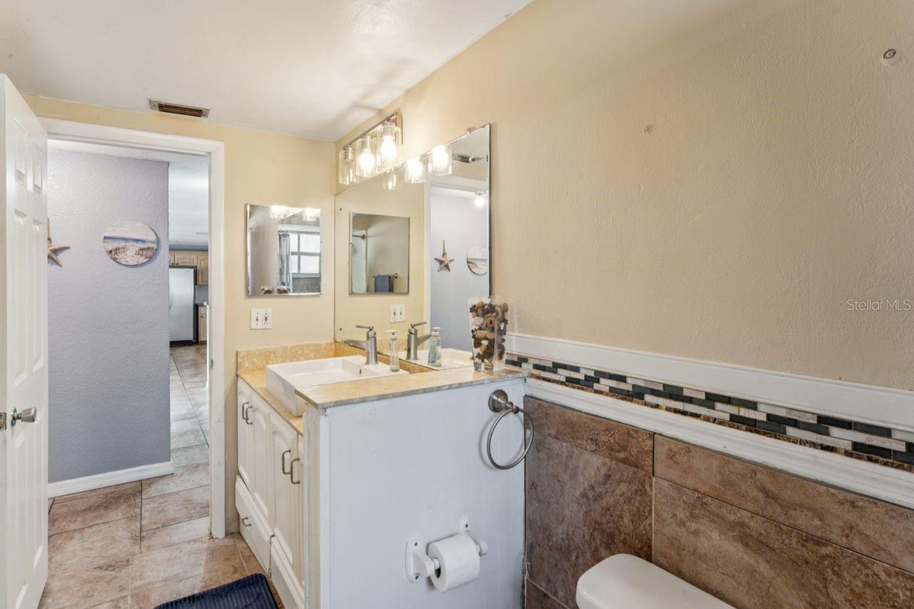 FOREST HILLS - Residential