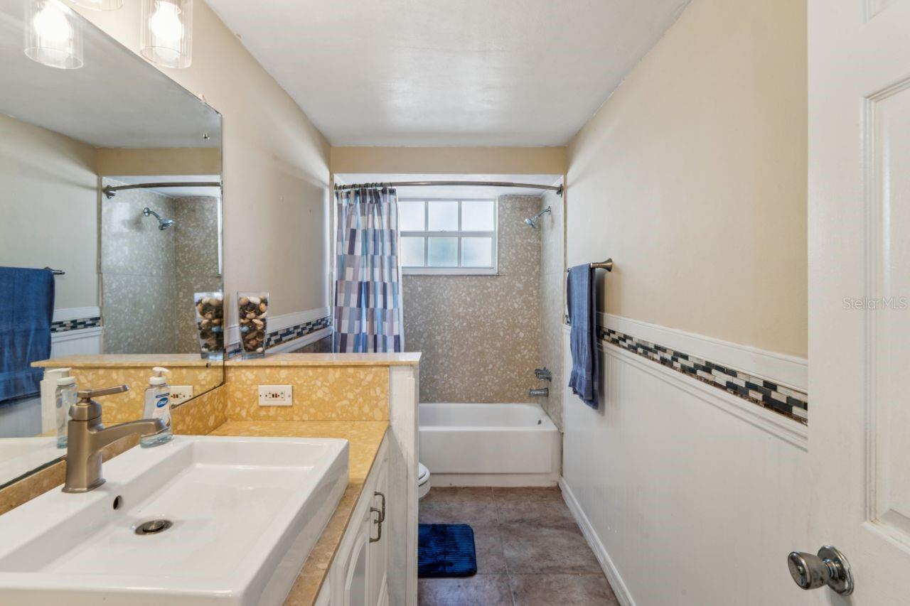 FOREST HILLS - Residential