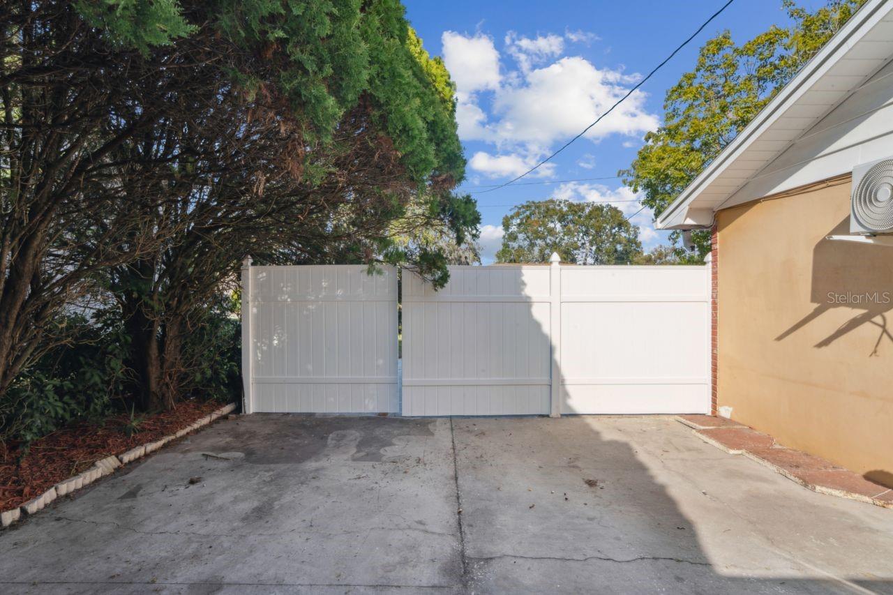 FOREST HILLS - Residential