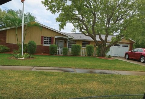 Photo of 5820 Melaleuca Drive, Holiday, FL 34690 (MLS # W7881373)