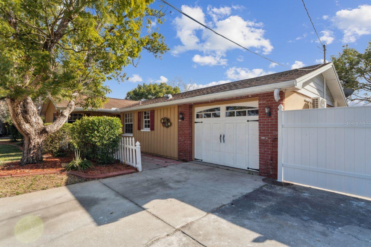 FOREST HILLS - Residential