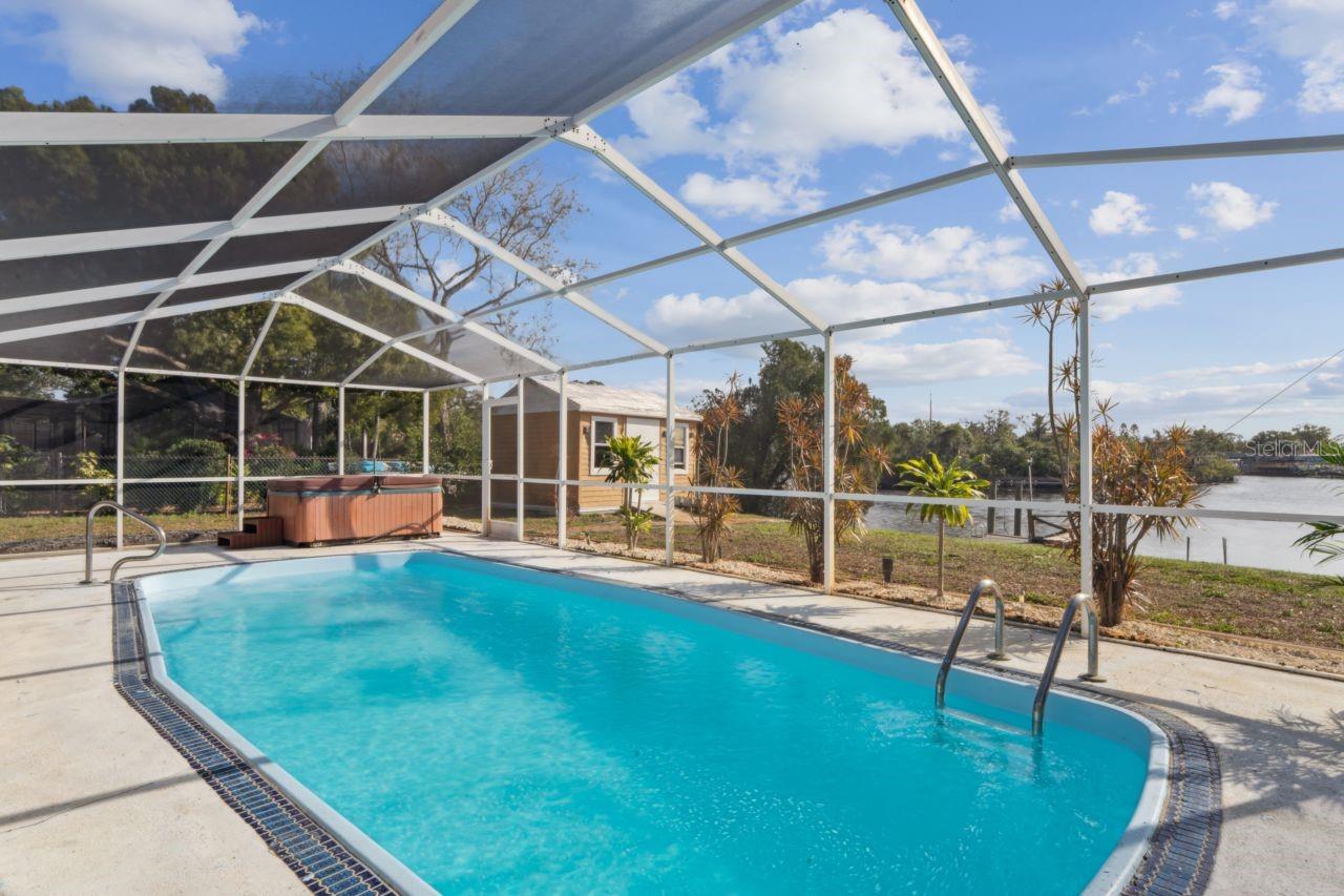 FOREST HILLS - Residential