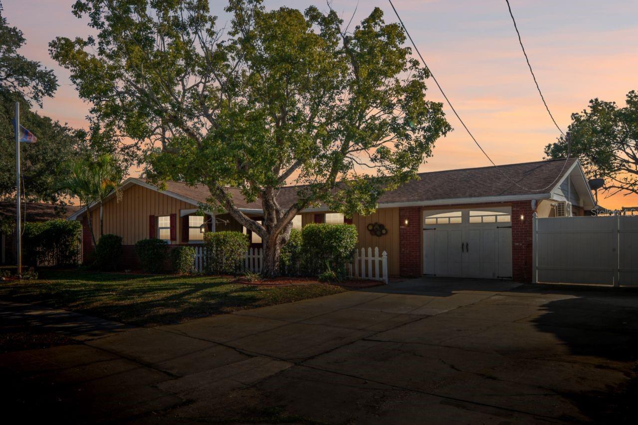 FOREST HILLS - Residential