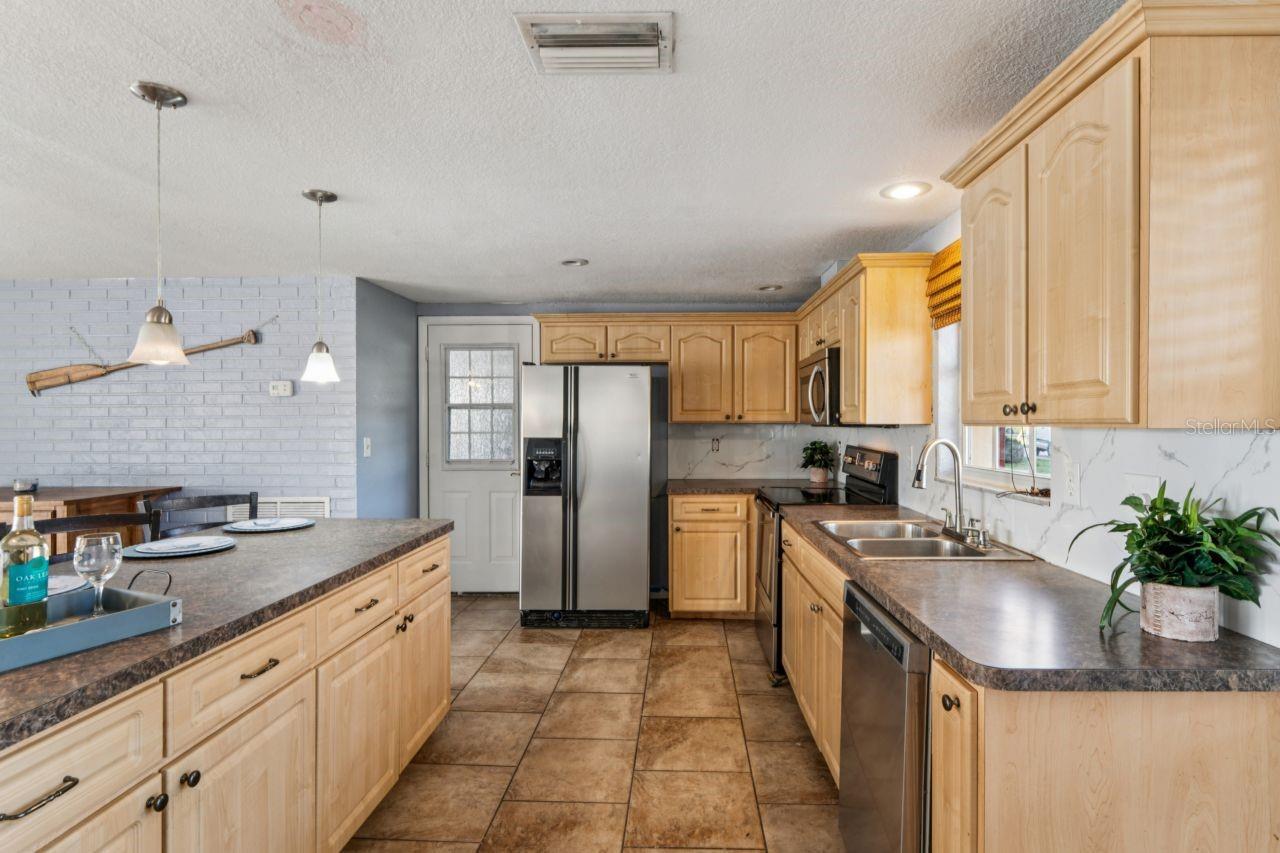 FOREST HILLS - Residential