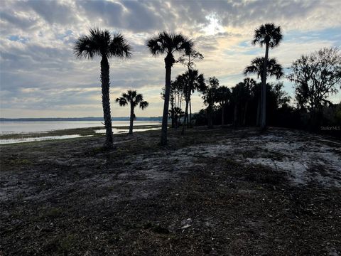 Tiny photo for 12115 SE Sunset Harbor Road, Weirsdale, FL 32195 (MLS # OM696243)
