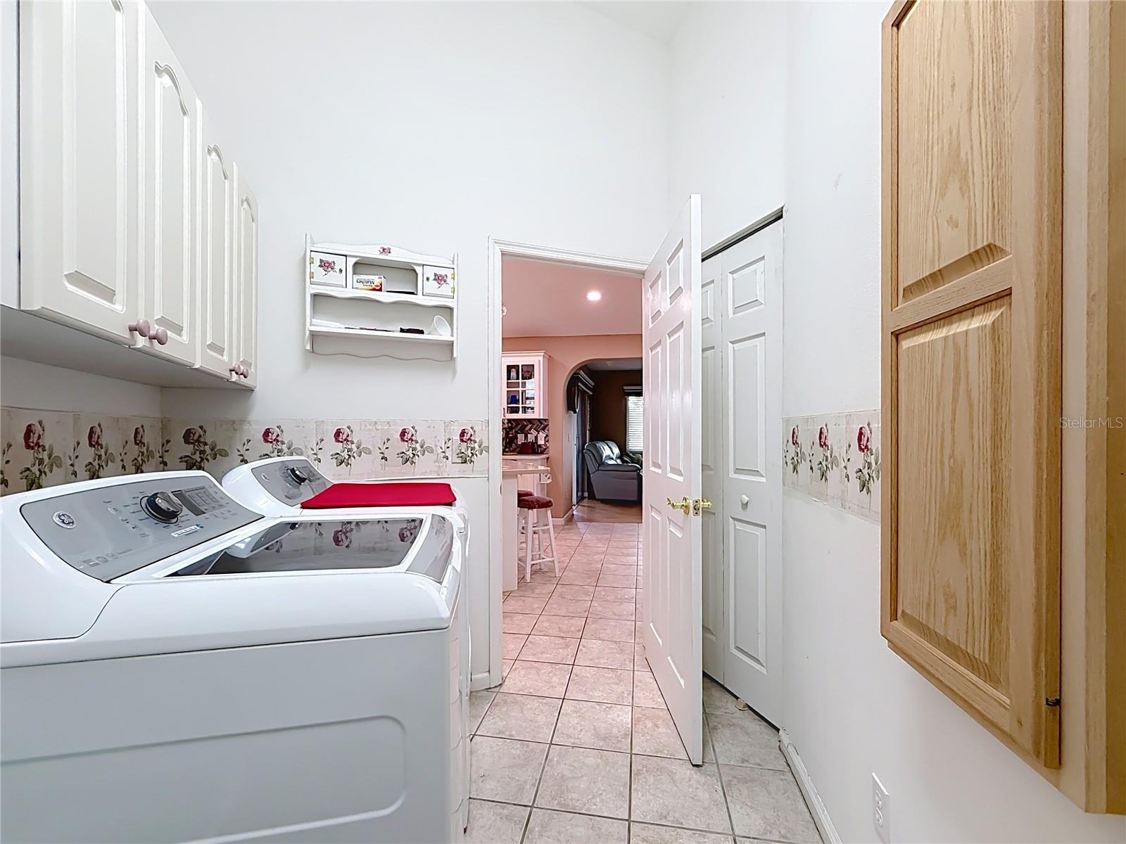 OCALA PALMS - Residential