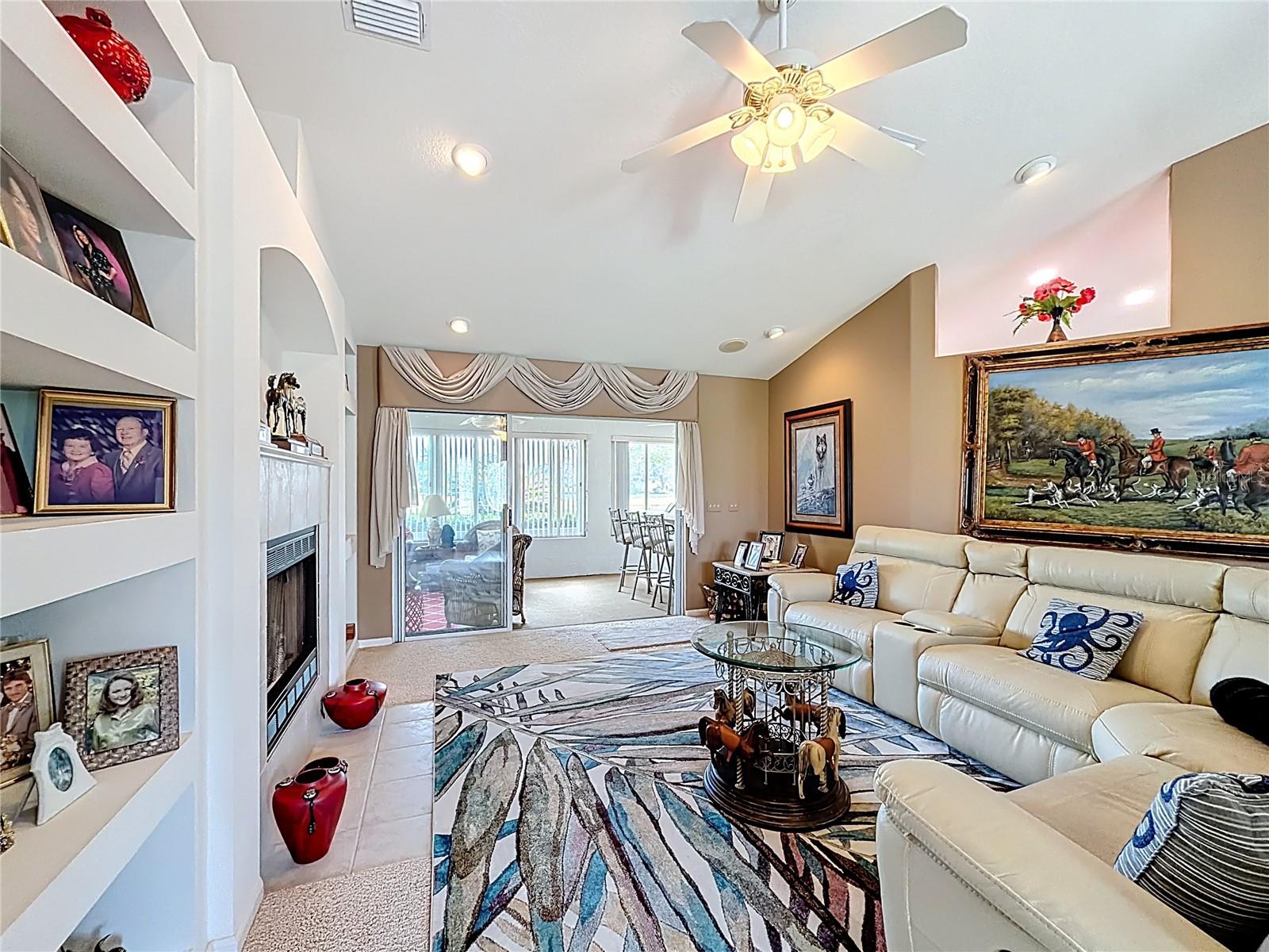 OCALA PALMS - Residential