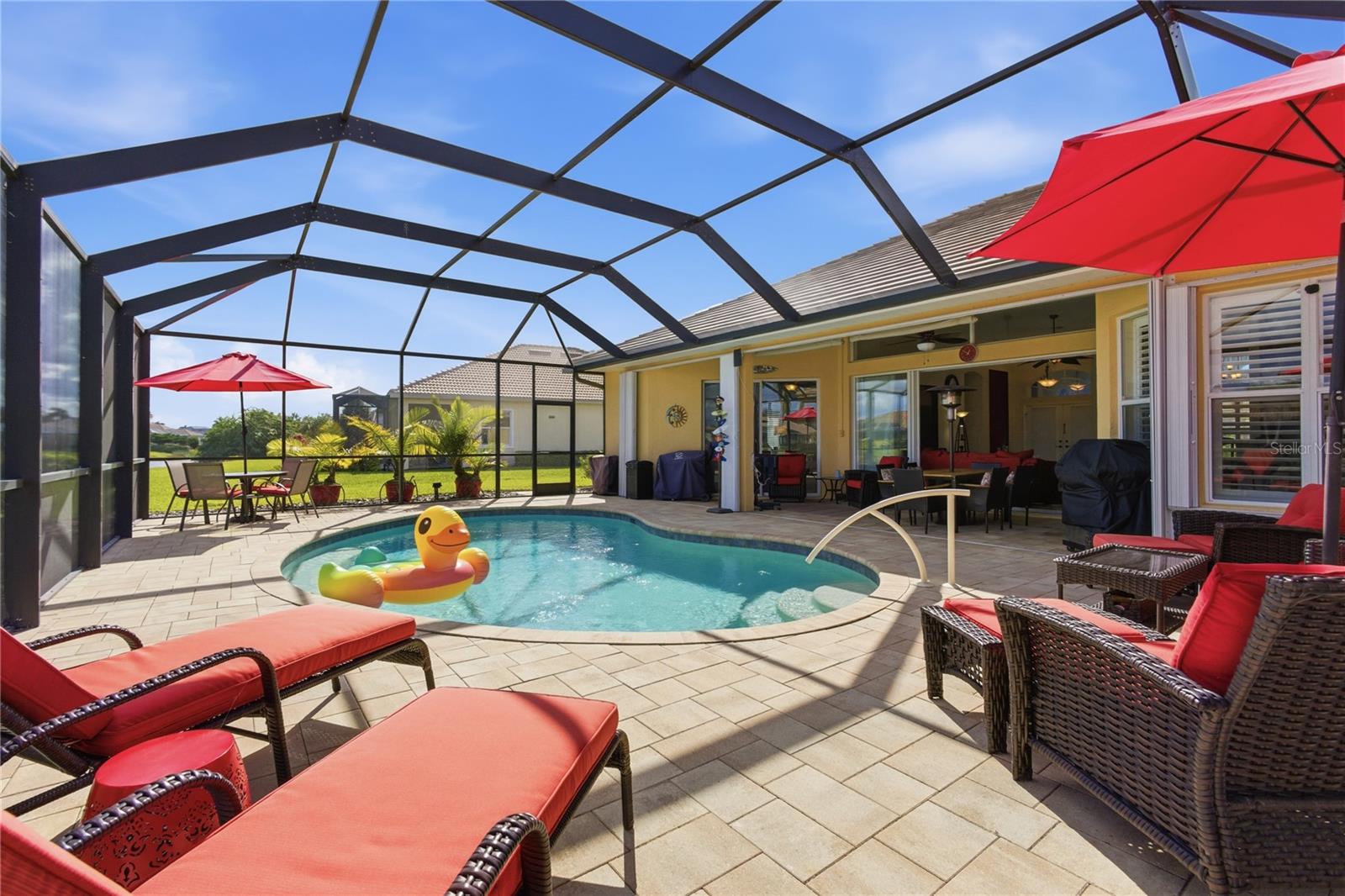 LAKES OF JACARANDA, LAKE OF THE WOODS - Residential