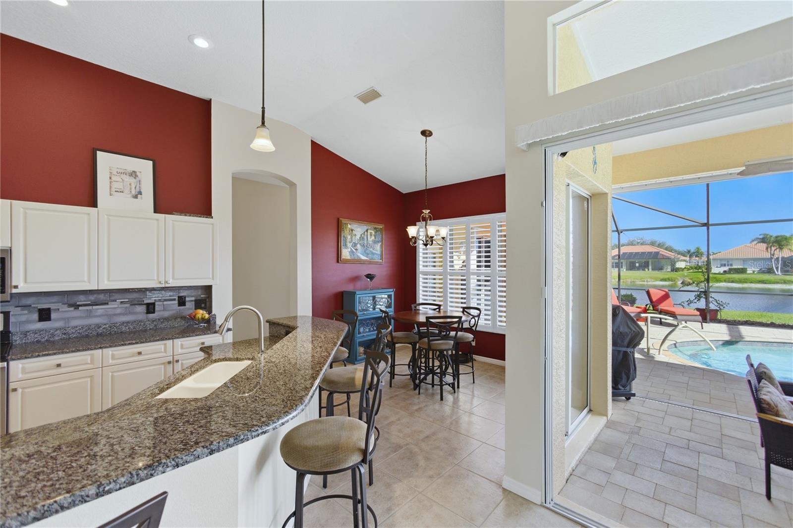 LAKES OF JACARANDA, LAKE OF THE WOODS - Residential