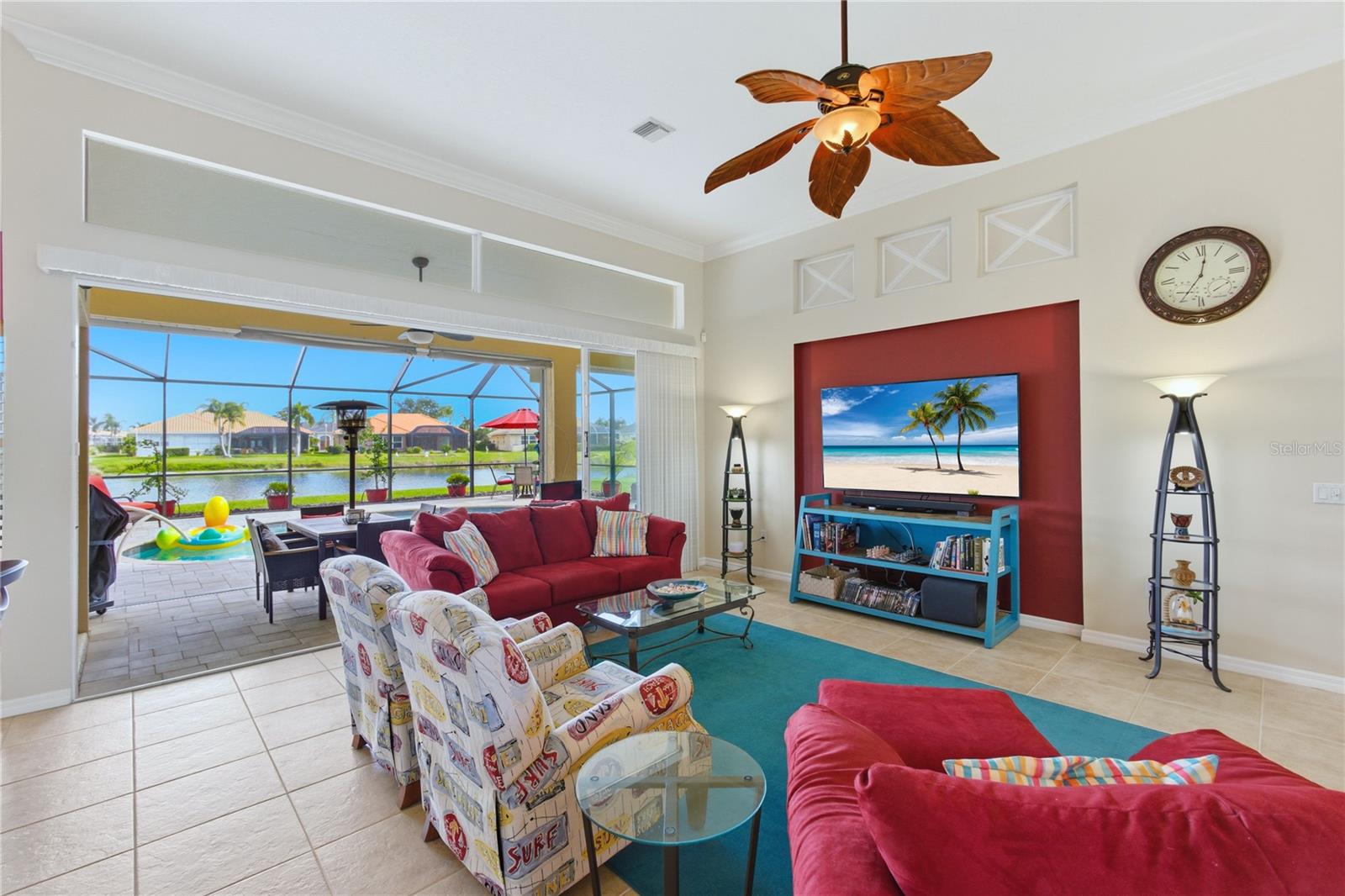 LAKES OF JACARANDA, LAKE OF THE WOODS - Residential