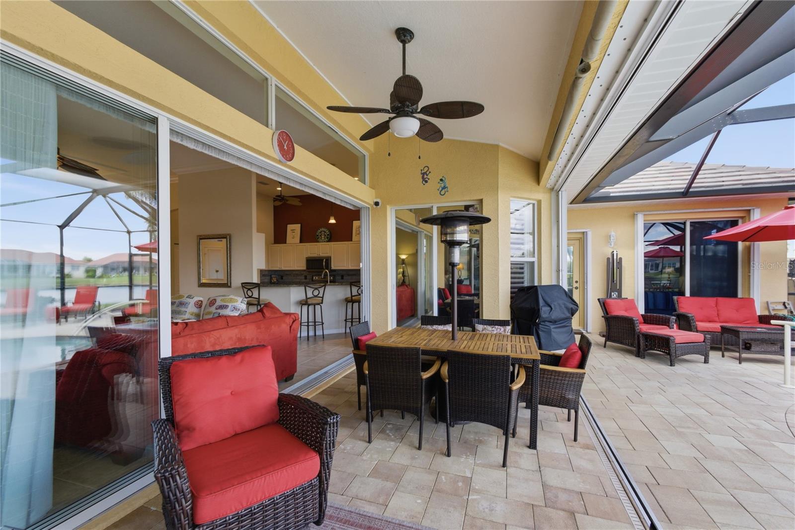 LAKES OF JACARANDA, LAKE OF THE WOODS - Residential