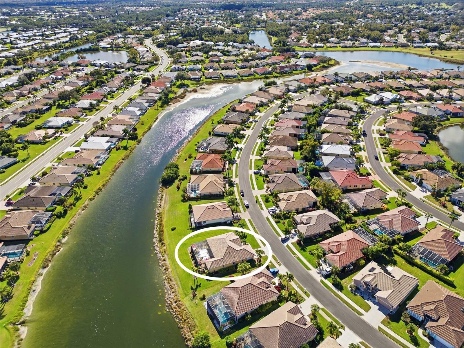 LAKES OF JACARANDA, LAKE OF THE WOODS - Residential