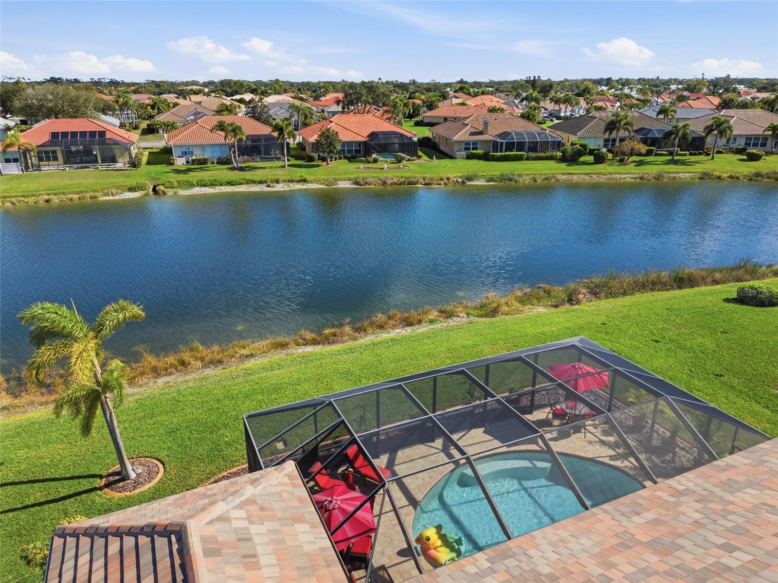 LAKES OF JACARANDA, LAKE OF THE WOODS - Residential