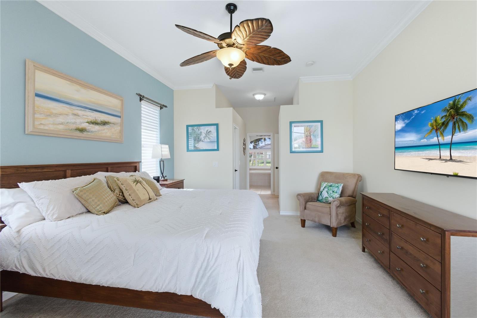 LAKES OF JACARANDA, LAKE OF THE WOODS - Residential