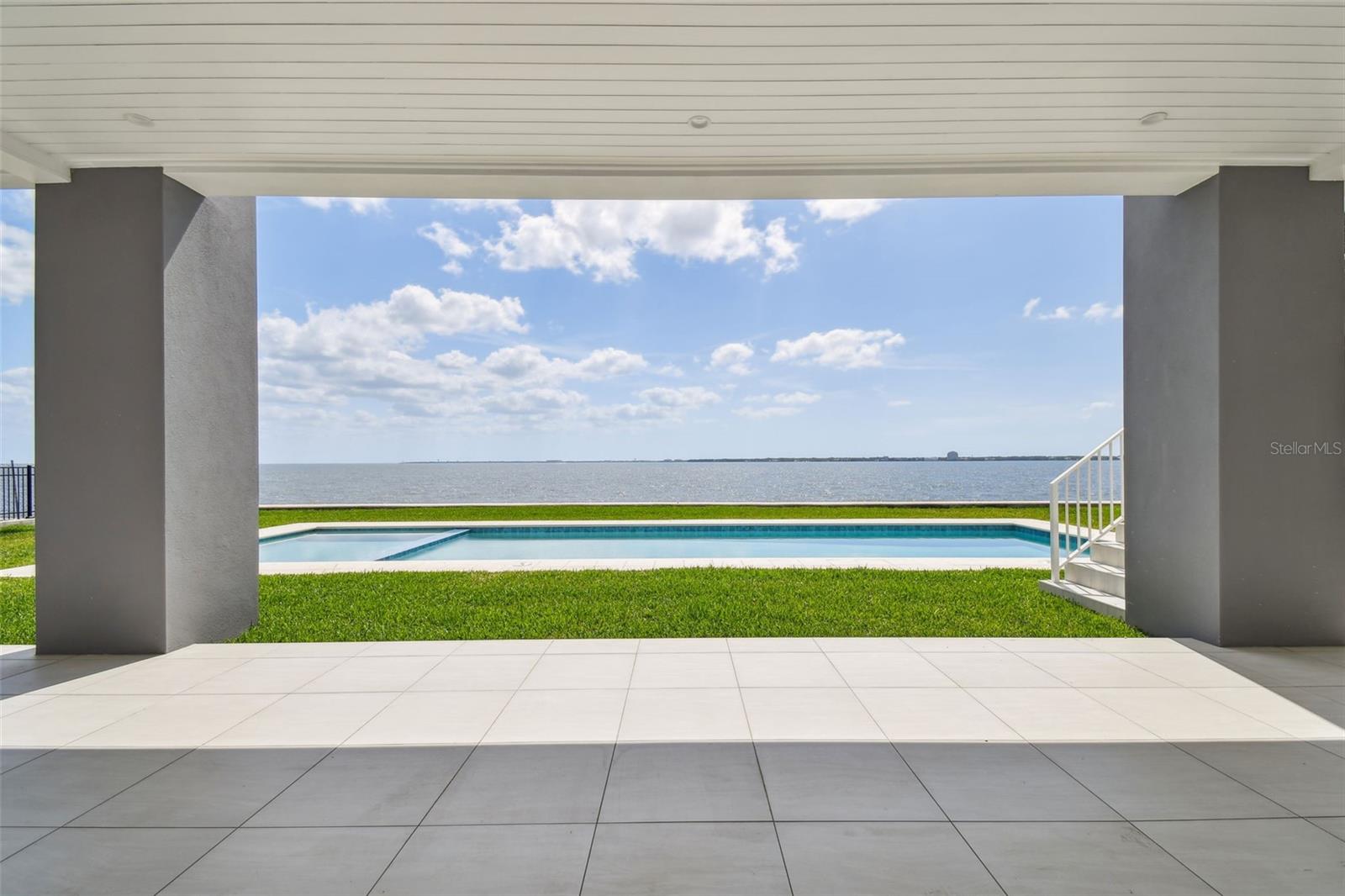 DAVIS ISLANDS - Residential