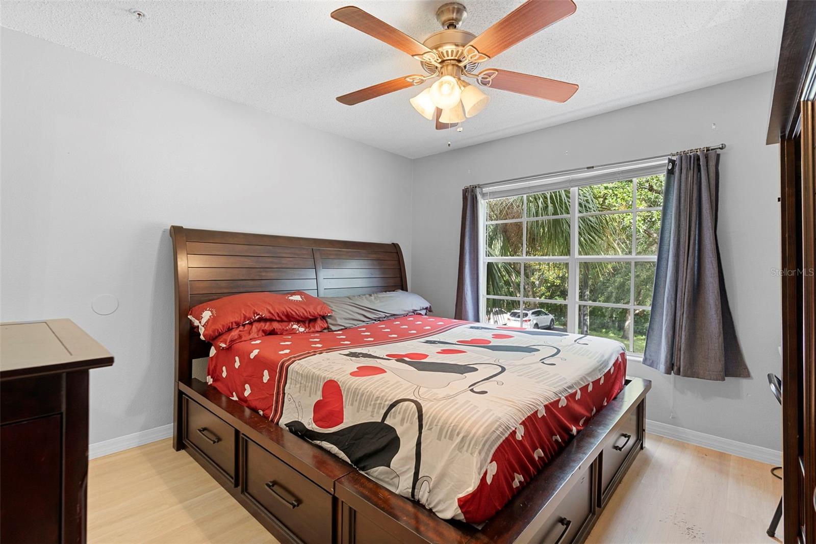 VILLAS AT LAKESIDE A CONDO - Residential