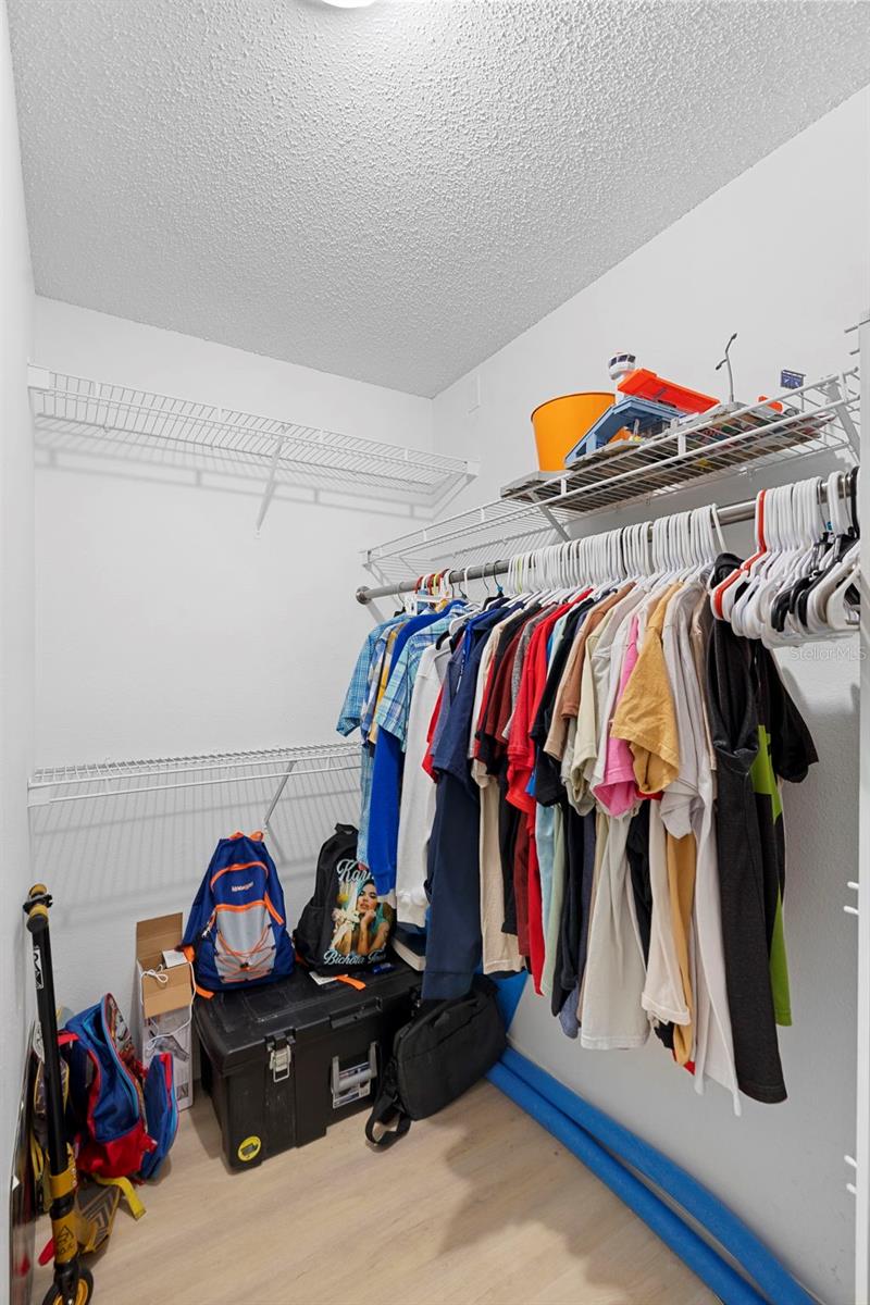 VILLAS AT LAKESIDE A CONDO - Residential