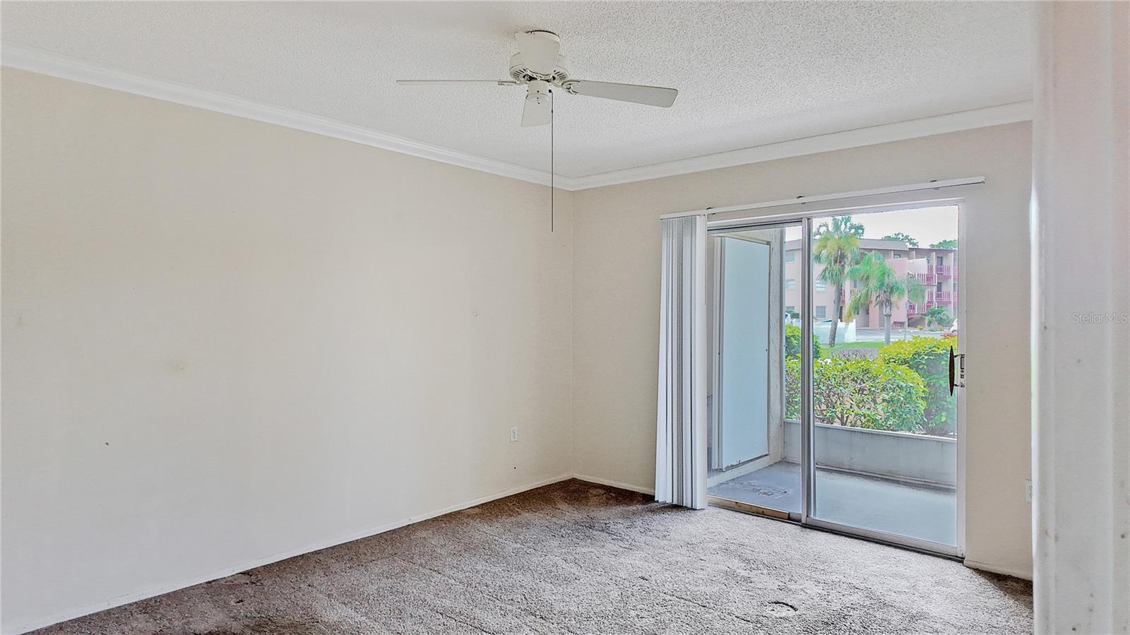 BAYSHORE ON THE LAKE APTS SEC 4 - Residential