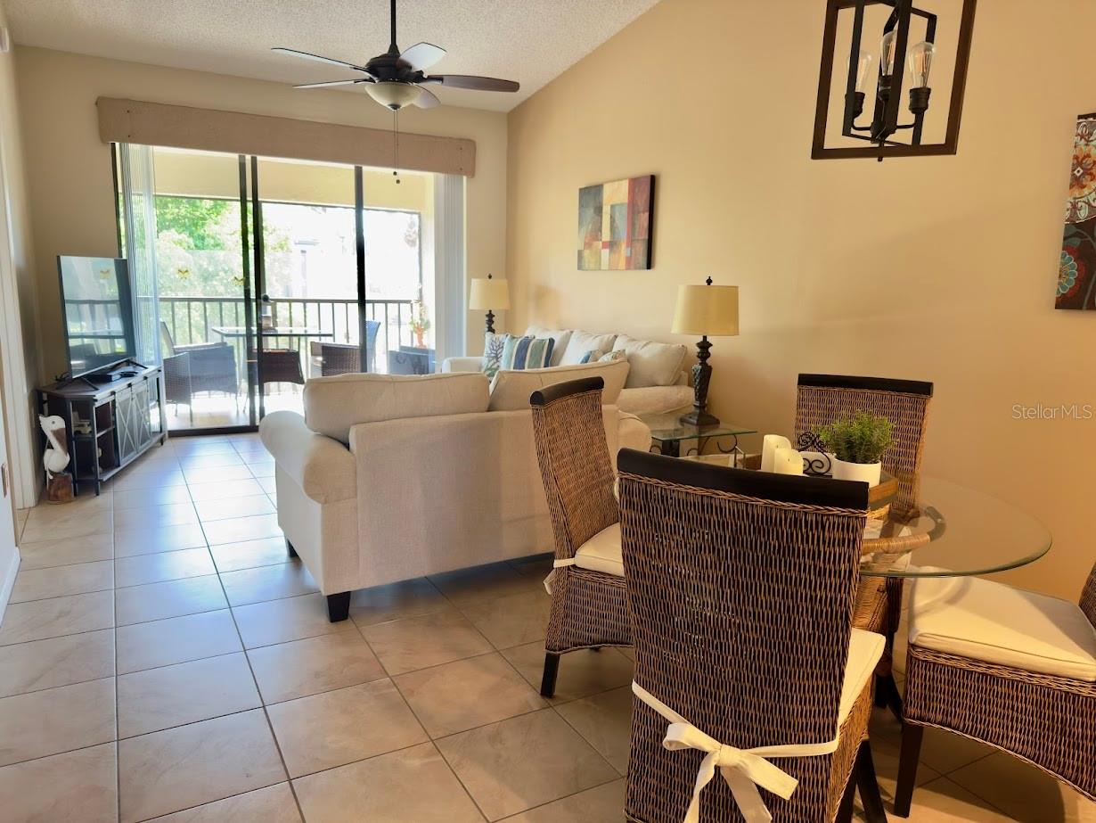 4510 47TH AVENUE W 203, BRADENTON, FL, 34210 4 4510 47TH AVENUE W 203
