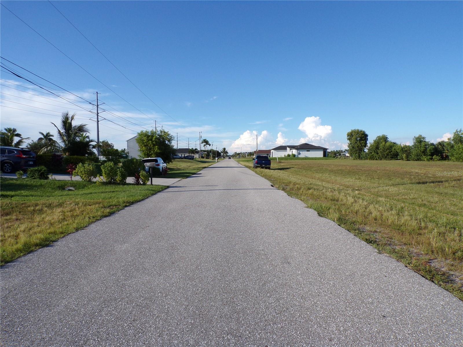CAPE CORAL - Land