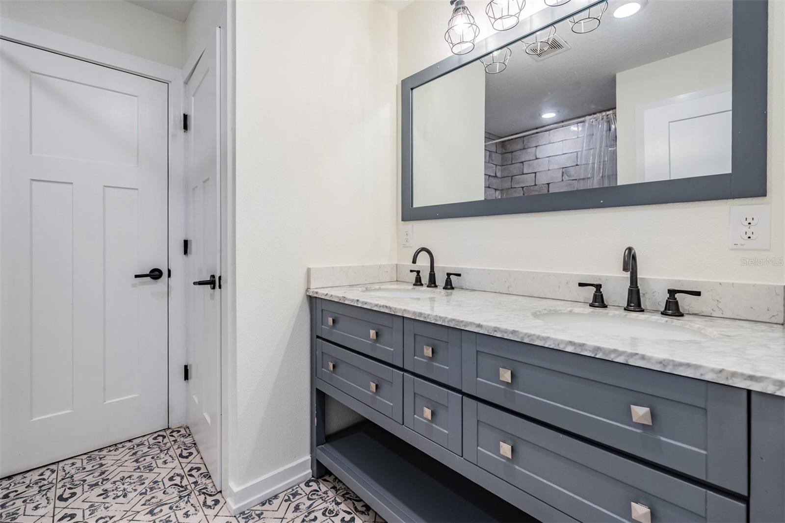 BLANTON - Residential