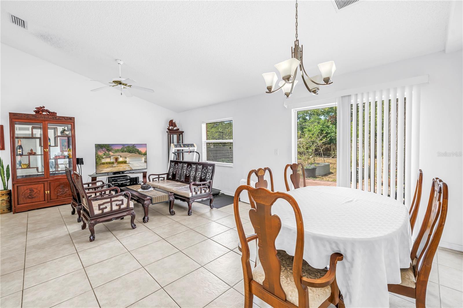 SEMINOLE MANOR 1ST ADD - Residential