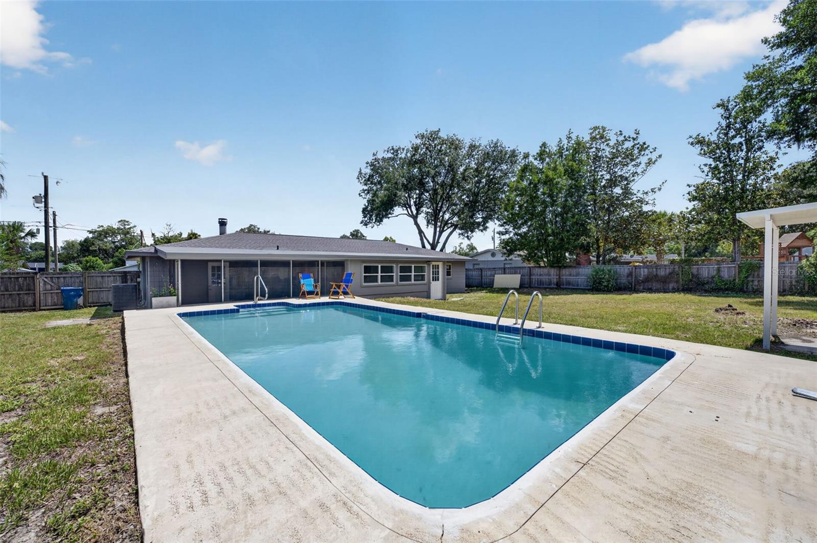 577 PARKDALE COURT