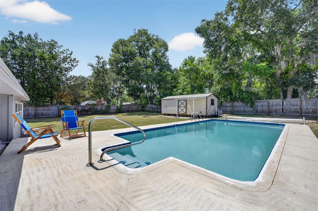 Photo of 577 Parkdale Court, Deland, FL 32724 (MLS # O6420527)