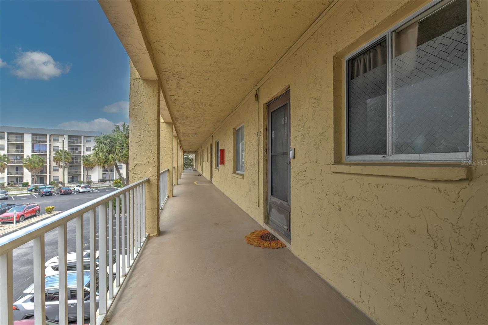 BAYSHORE ON THE LAKE APTS II SEC 1 - Residential