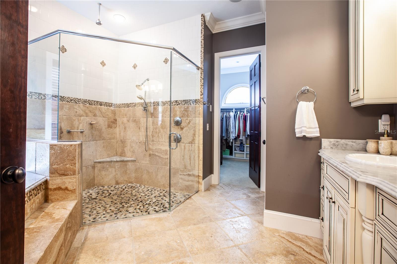 COLUMBIA MEADOWS - Residential