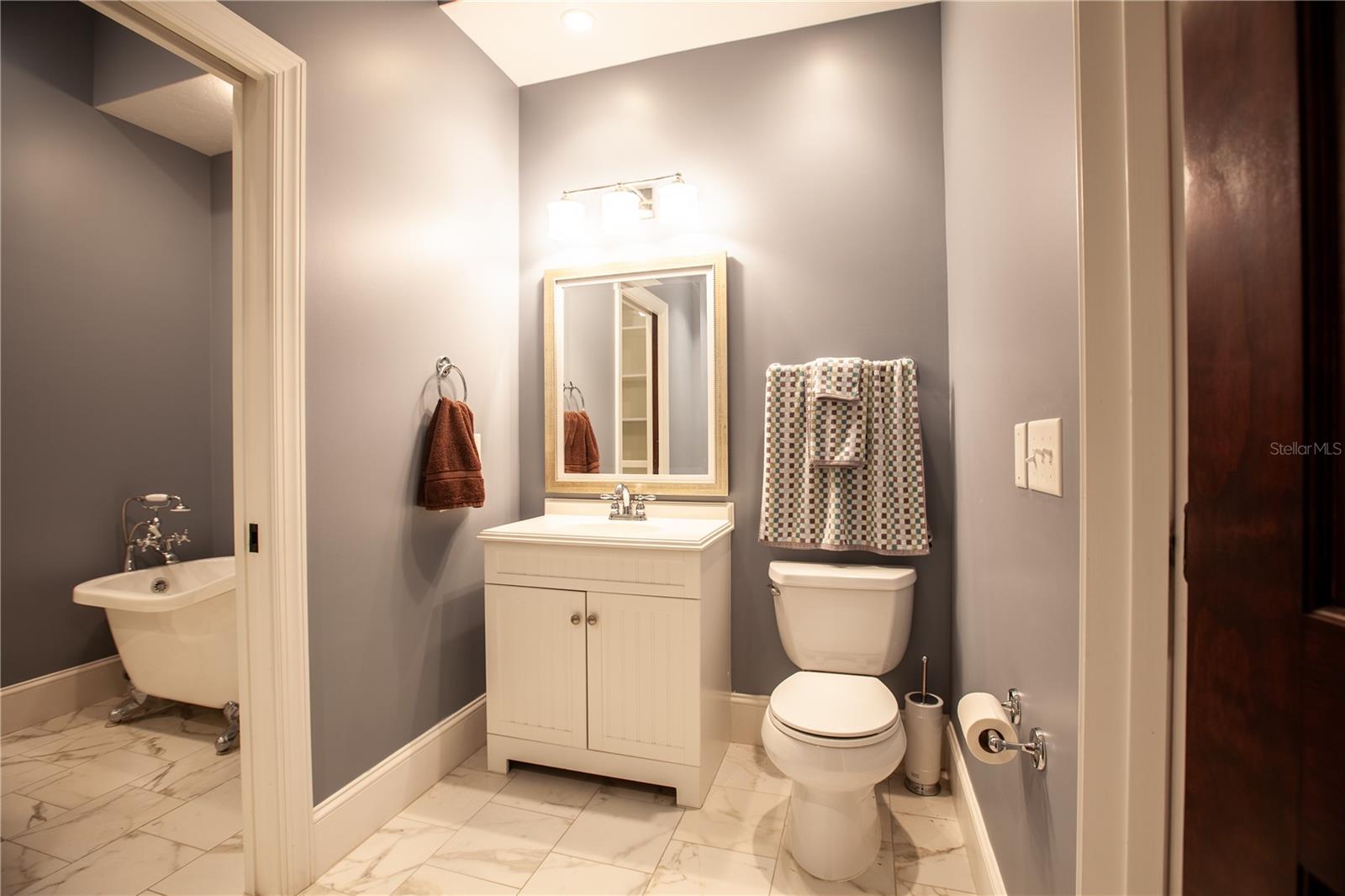 COLUMBIA MEADOWS - Residential