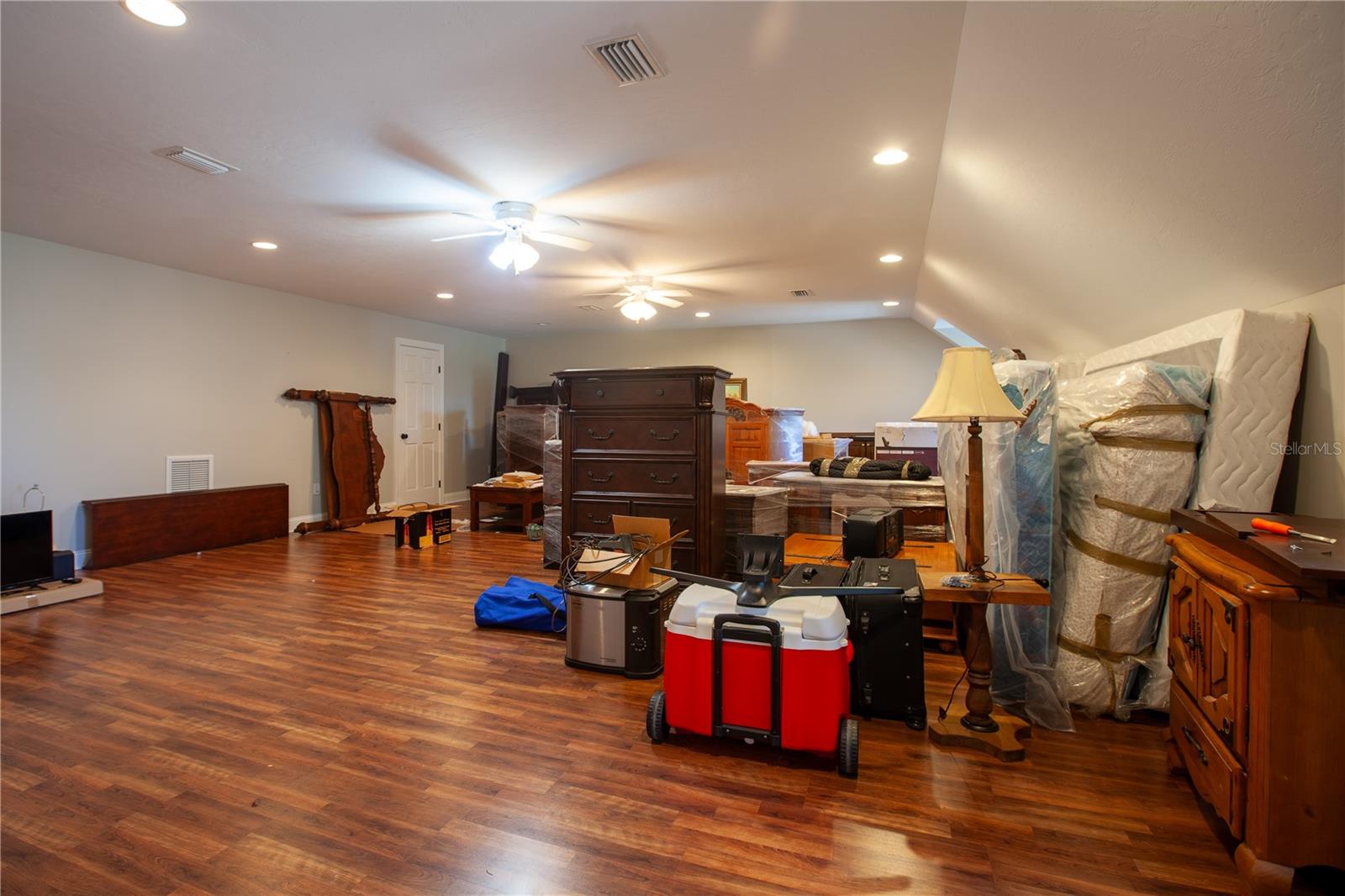 COLUMBIA MEADOWS - Residential