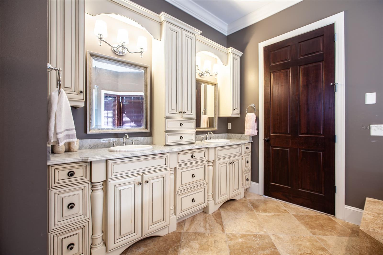 COLUMBIA MEADOWS - Residential