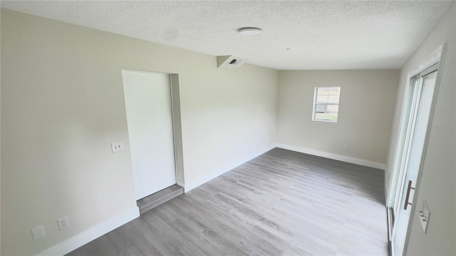 DELTONA LAKES UNIT 05 - Residential