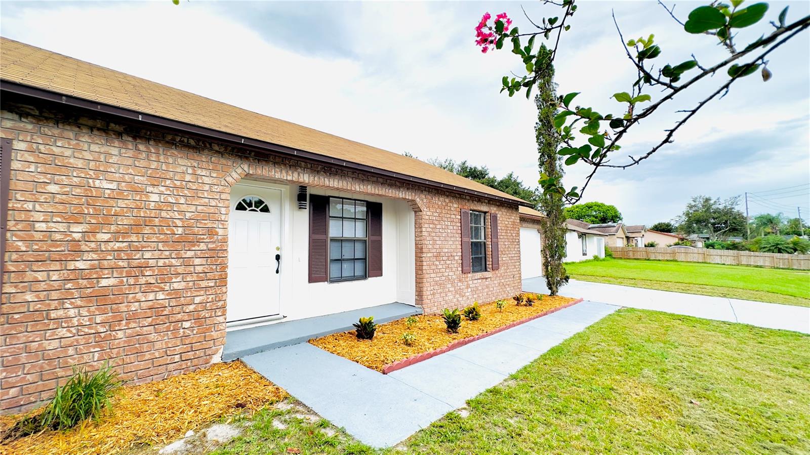 DELTONA LAKES UNIT 05 - Residential