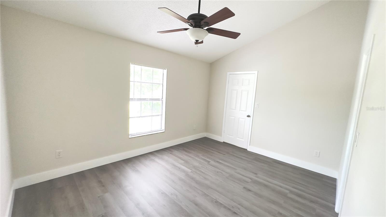 DELTONA LAKES UNIT 05 - Residential