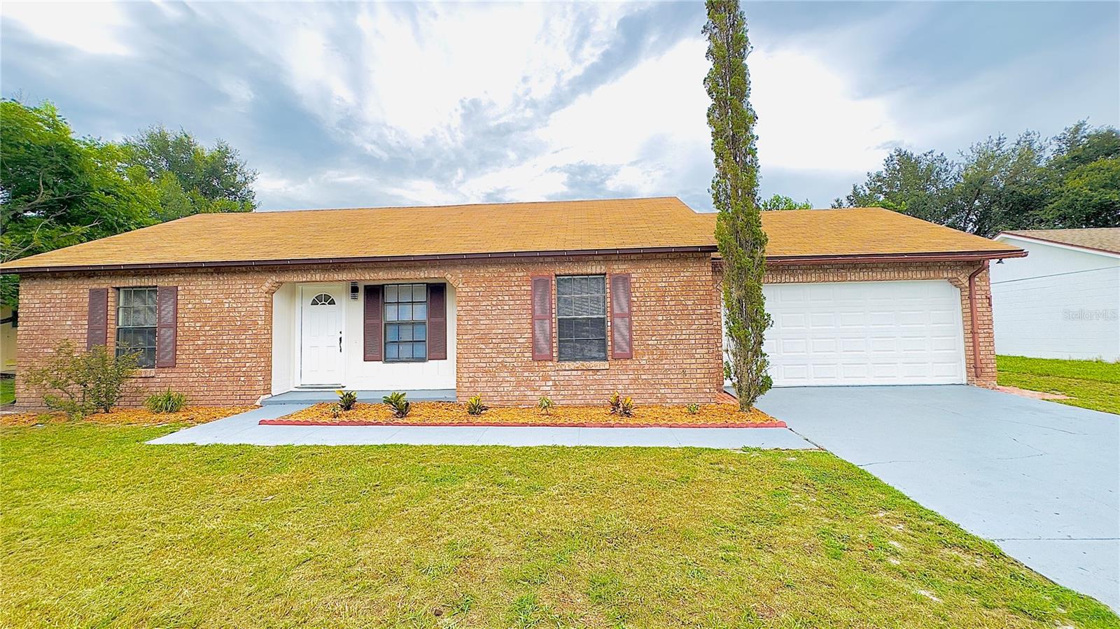 DELTONA LAKES UNIT 05 - Residential