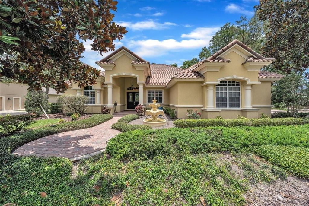 Photo of 17920 Burnt Oak Lane, Lithia, FL 33547 (MLS # TB8405337)