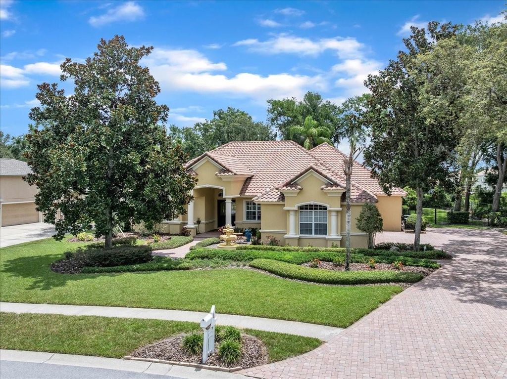 Photo of 17920 Burnt Oak Lane, Lithia, FL 33547 (MLS # TB8405337)