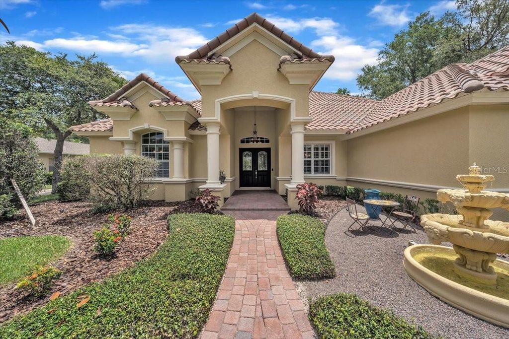 Photo of 17920 Burnt Oak Lane, Lithia, FL 33547 (MLS # TB8405337)