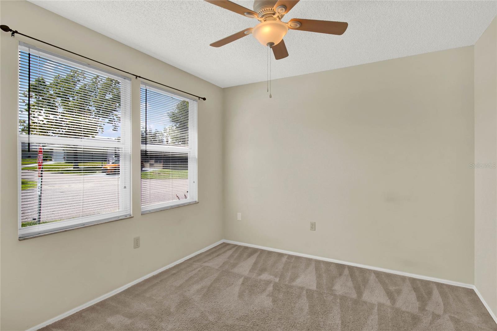 NATURES EDGE RESORT PH 01 - Residential Lease