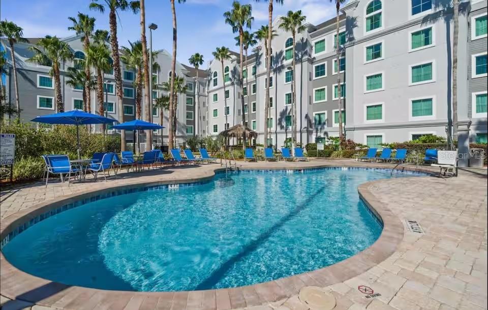8303 RESORT - Residential