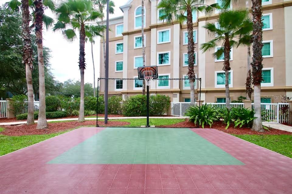 8303 RESORT - Residential