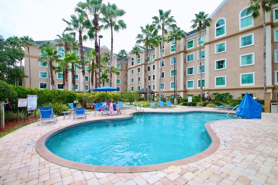 8303 RESORT - Residential
