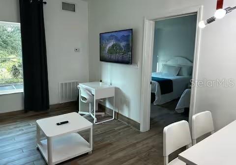 8303 RESORT - Residential