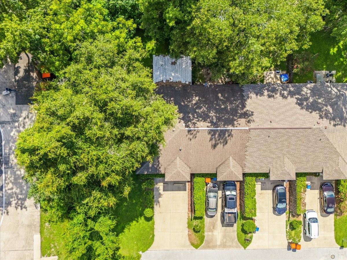 BROWNSTONE COMMONS - Residential
